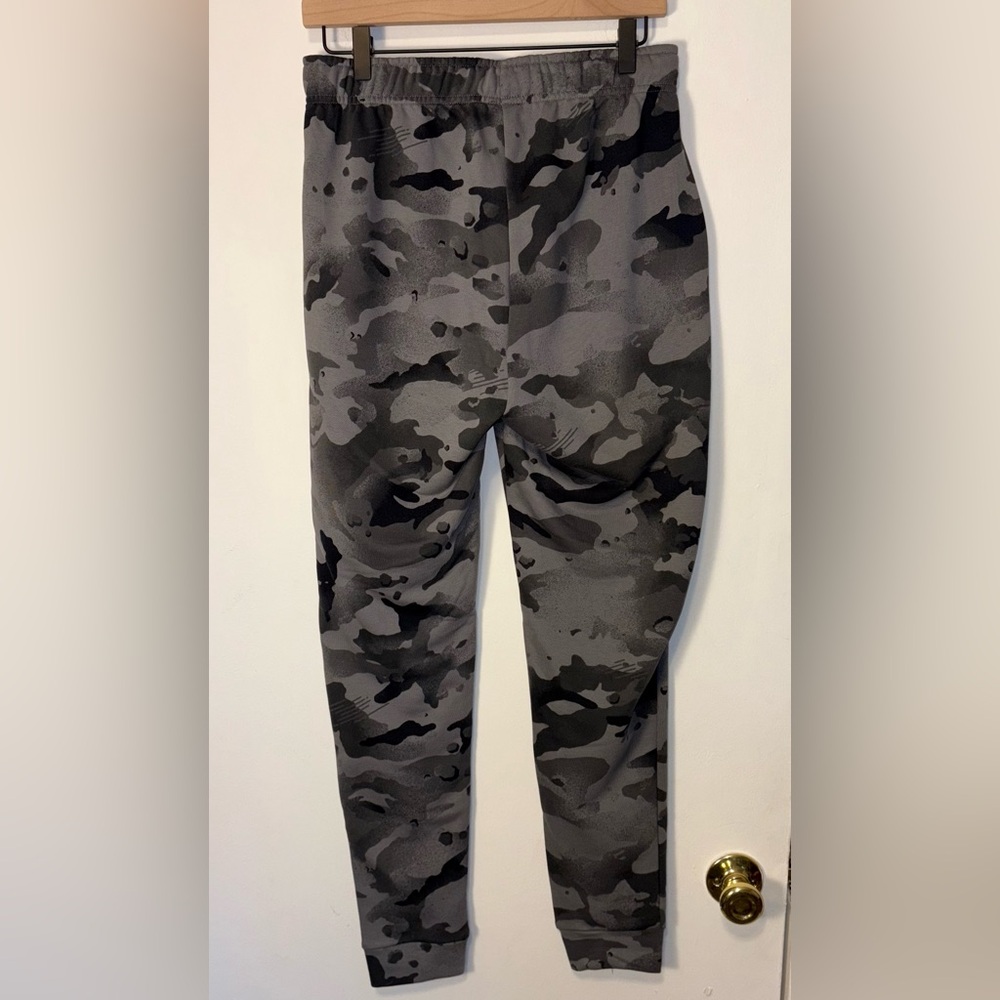 Nike Athletic Pants Sweatpants Camo Training Gray Black CU6200-010 Men's S - Picture 3 of 8